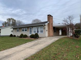 1506 Country Club Ln, Williamsport, PA 17701
