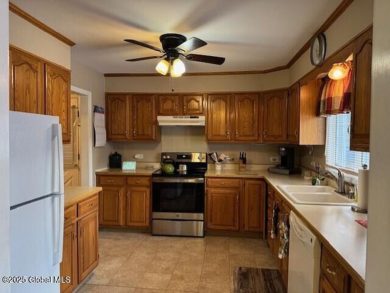 3rd image of 1028 Alheim Drive
