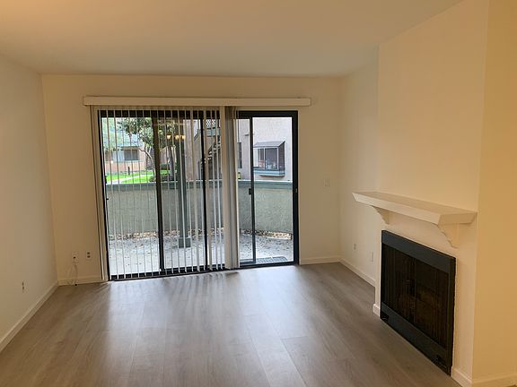 5th image of 3520 W Sweetbay Ct #B1