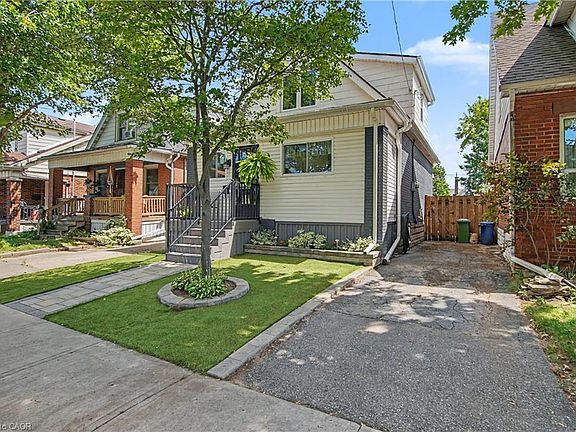 2nd image of 20 Cope St