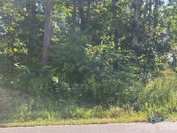 123 Brentwood Rd, Morganton, NC 28655
