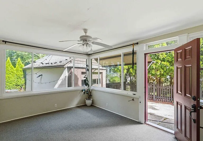 10 N Elk Ave — Photo 24