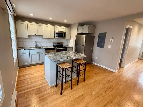 209 N Meadow St, Ithaca, NY 14850