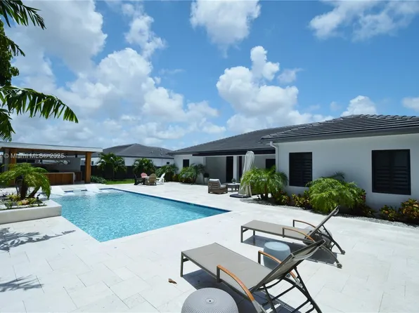 21420 SW 127th Pl, Miami, FL 33177