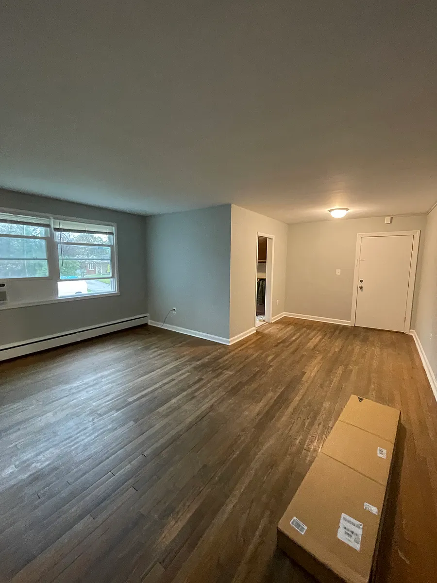 Building Photo - 214 Brookes Ave #203
