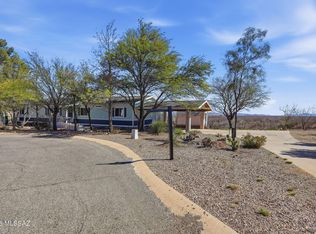 816 N Ridgeview Pl, Huachuca City, AZ 85616