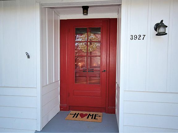 4th image of 3927 Lenox Dr
