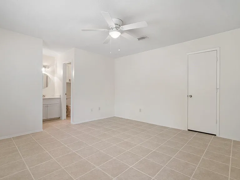 72 Oldstream Ct — Photo 14