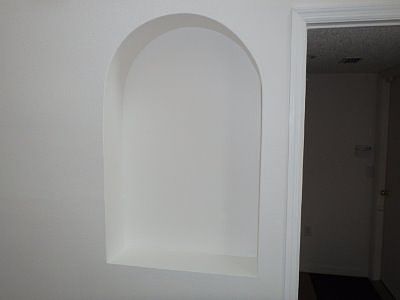 Arch Niche in Foyer