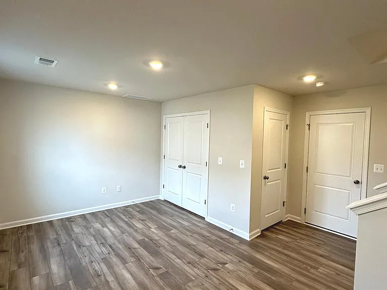 271 Swan Field Ave — Photo 9