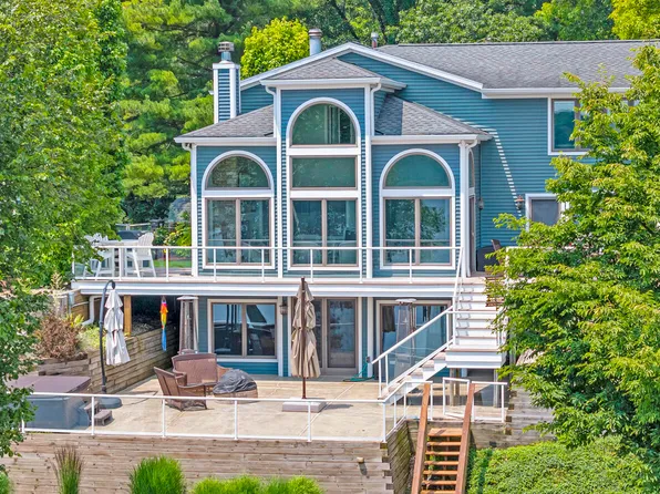 325 Highland Dr, Jackson, MI 49201
