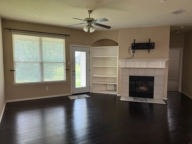 14629 Crystal Lake Dr — Photo 6