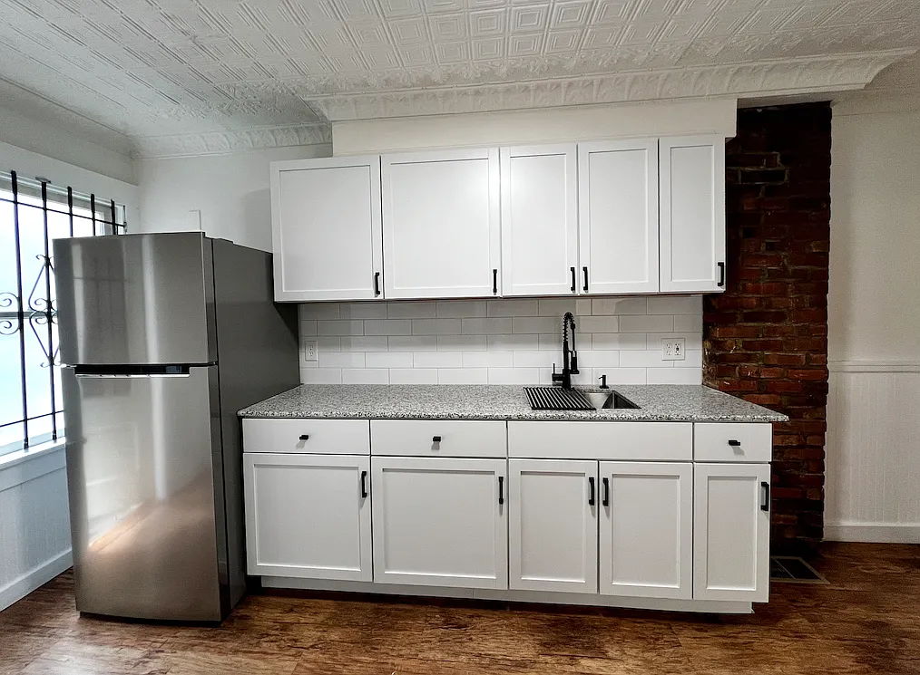 1 bed, 800 sqft, $1,195 — Photo 3