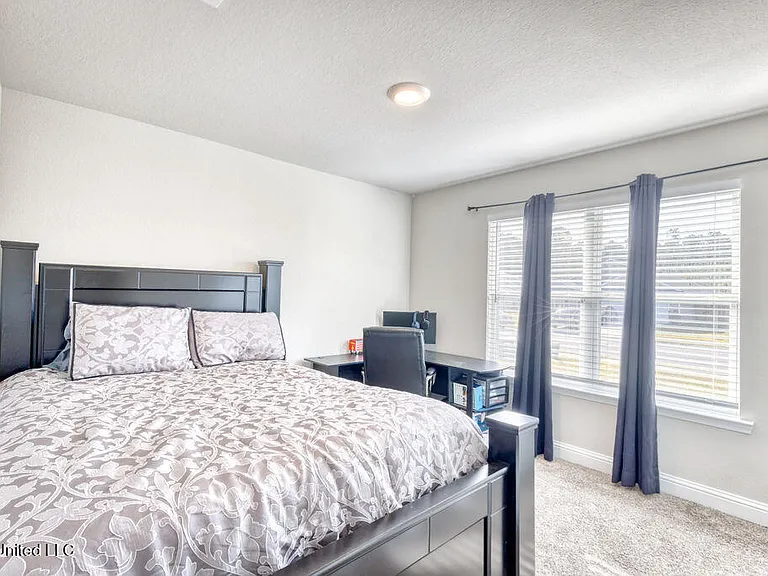 6476 Eastland Cir — Photo 14