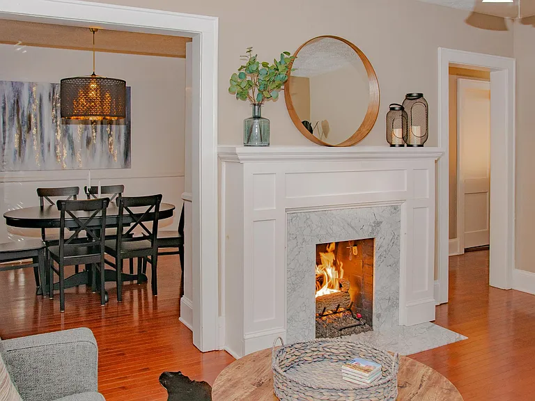 755 Berkeley Ave NW — Photo 2