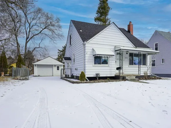 15735 Evergreen Ave, Eastpointe, MI 48021