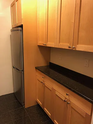 Rented by Real Estate Investors Group LLC | media 9