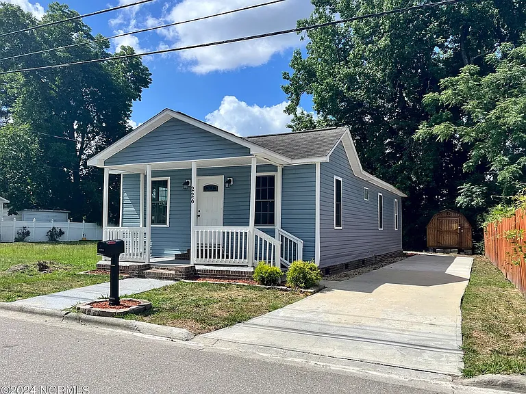 226 Tyson St — Photo 1