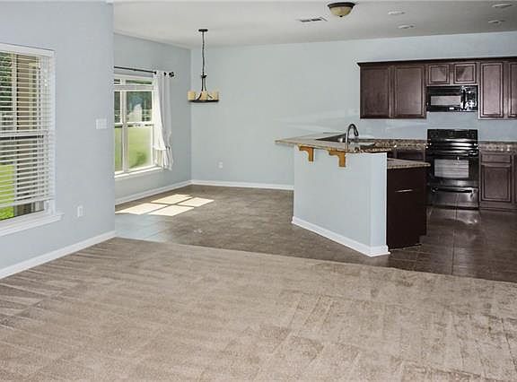 4th image of 41489 Snowball Cir