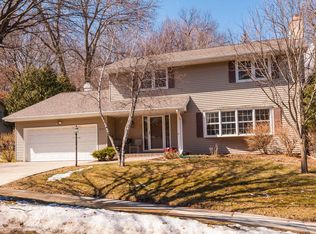 2111 Valkyrie Dr NW, Rochester, MN 55901