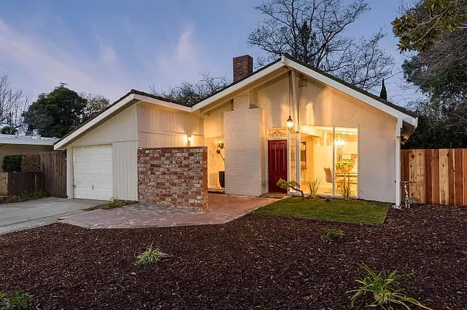 2357 Craig Ct — Photo 1