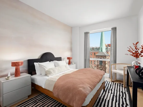 249 Willoughby Avenue image 10 of 29