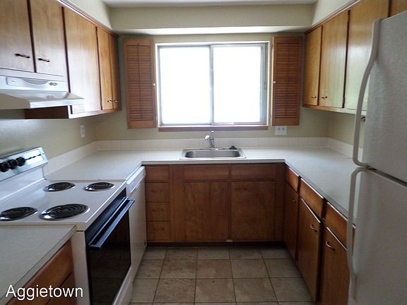 4th image of 1921 Anderson Ave #7
