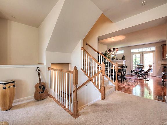 4th image of 316 Siena Ln