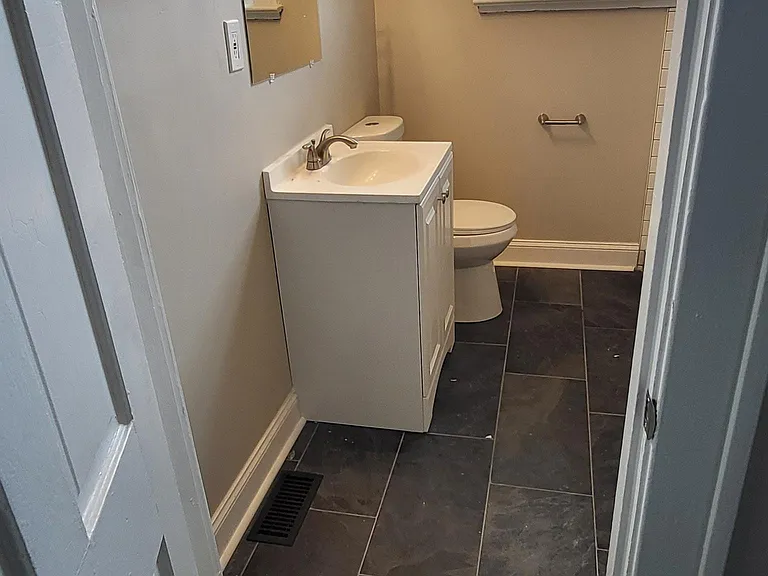 1600 S 3rd St #2 — Photo 8