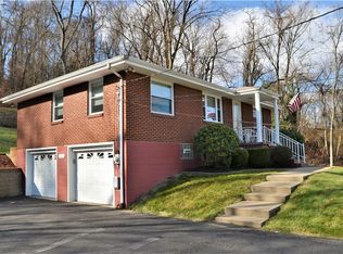 1044 Old Coal Hollow Rd, Verona, PA 15147