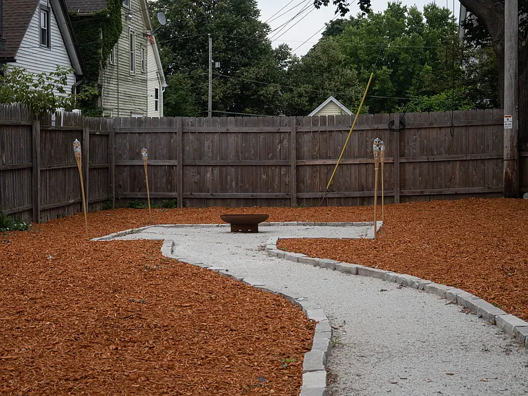 2140 N Palmer St — Photo 5
