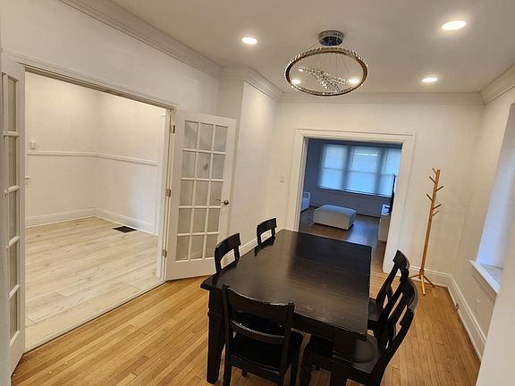 3rd image of 1222 23rd St