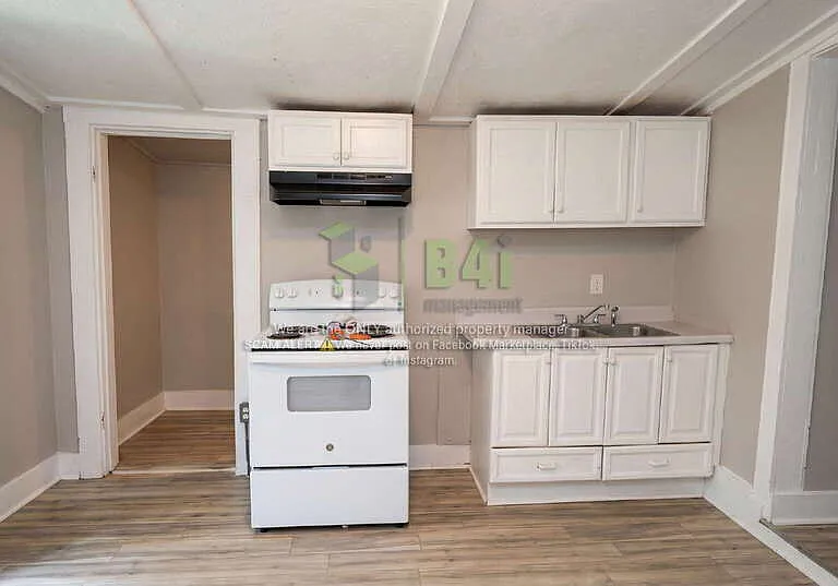 705 Barnesville St — Photo 6