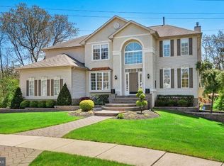 7 Moonshadow Ct, Voorhees, NJ 08043