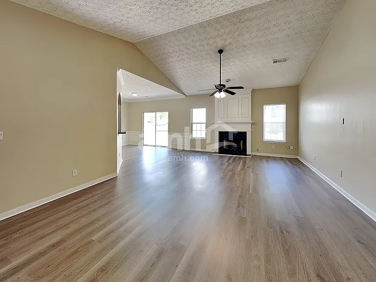 4284 Wood Cove Dr — Photo 7