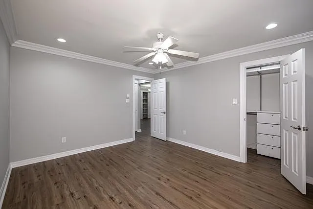 Fairfield Estates At Bohemia — Photo 19