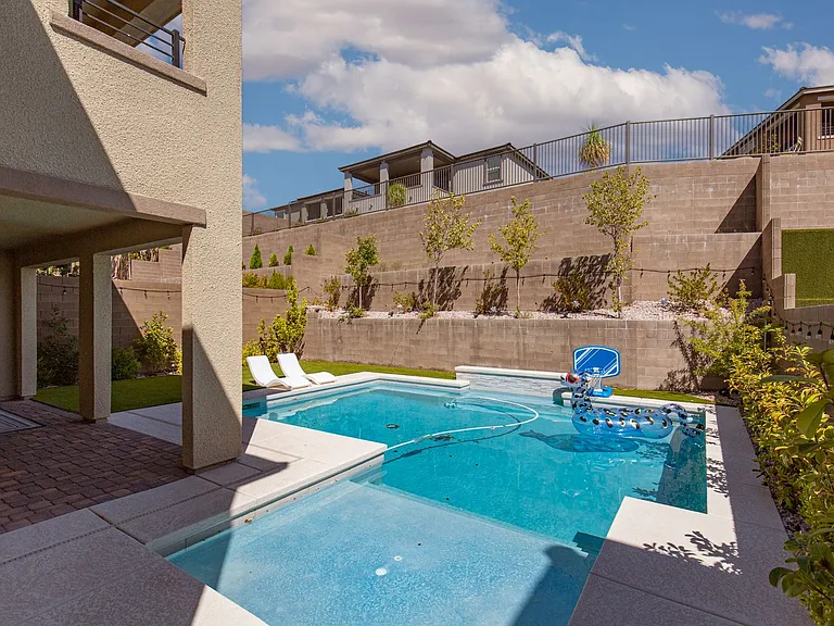 12586 Huckleberry Oak Ave — Photo 43