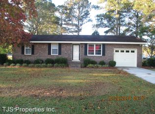 685 Spring Garden Rd, New Bern, NC 28562