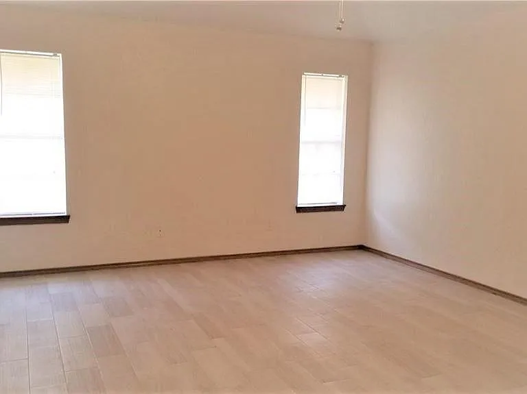 3400 N Cynthia St — Photo 7