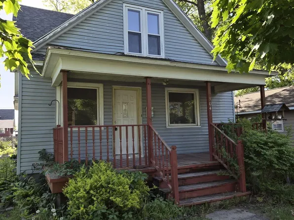 304 S Iowa Ave, Eagle Grove, IA 50533