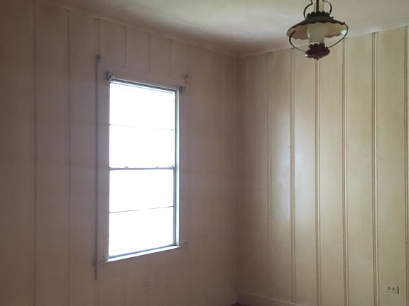 5th image of 206 Jefferson St
