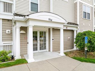 204 Clocktower Dr #311, Waltham, MA 02452