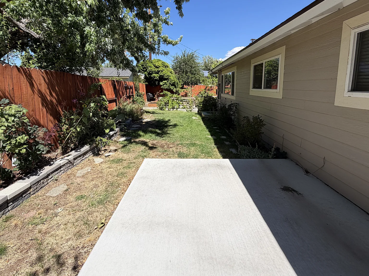 3 bed, 1289 sqft, $2,820 — Photo 3