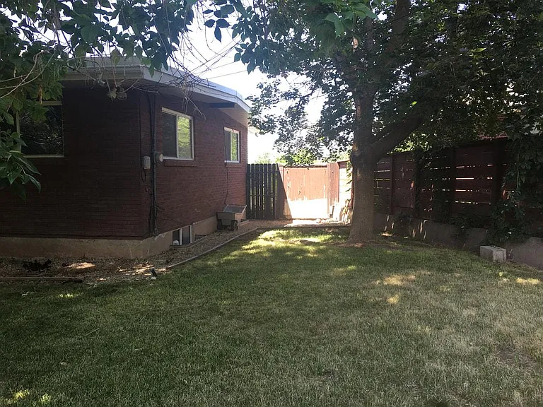 1779 S Foothill Dr — Photo 10