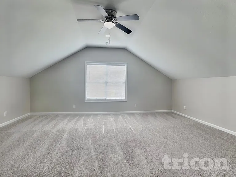 476 Woodtrace Dr — Photo 15