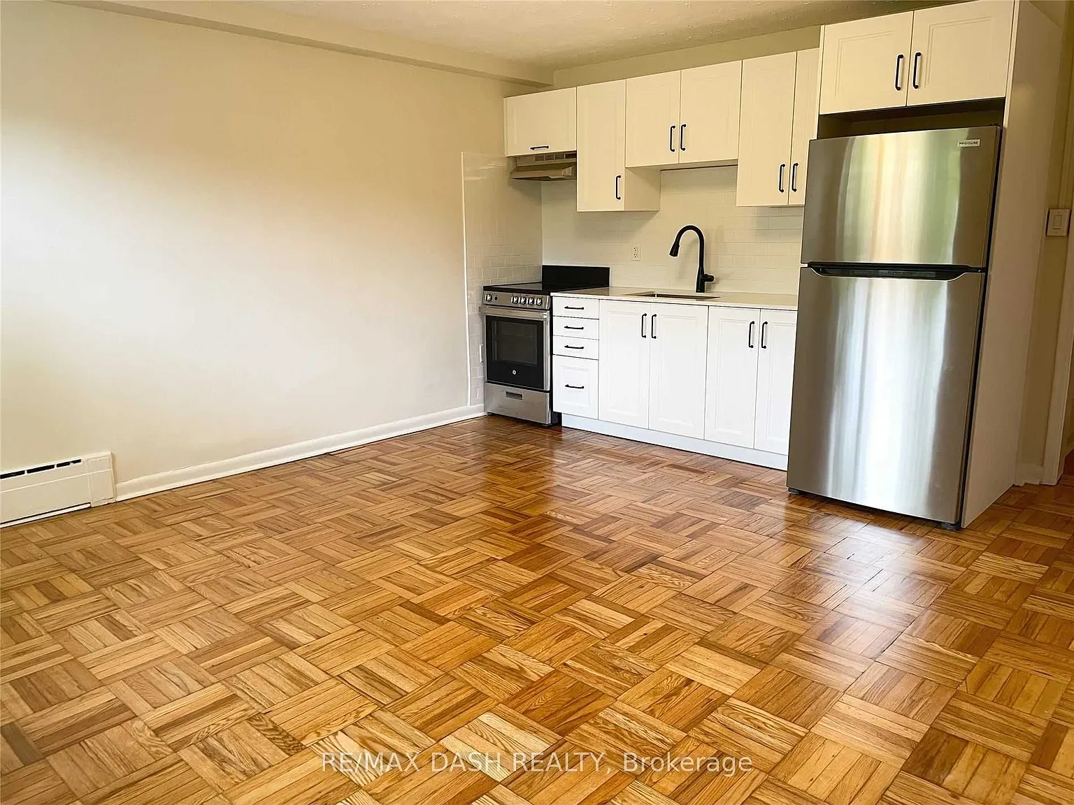2 bed, $2,300 — Photo 4