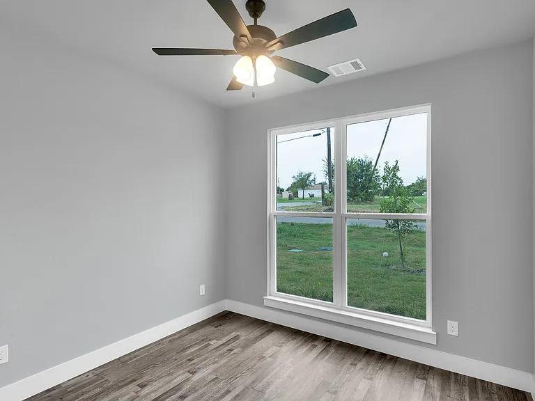 704 N Church St — Photo 11