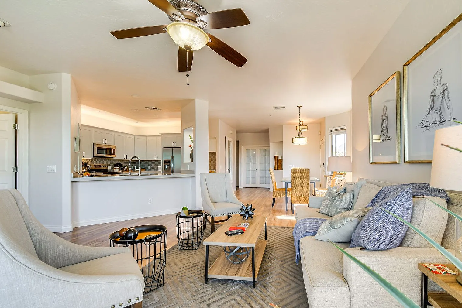 3 bed, 2.0 bath, 1840 sqft, $4,744 — Photo 4