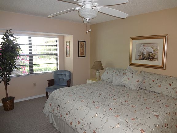 3rd image of 1211 Capri Isles Blvd APT 131