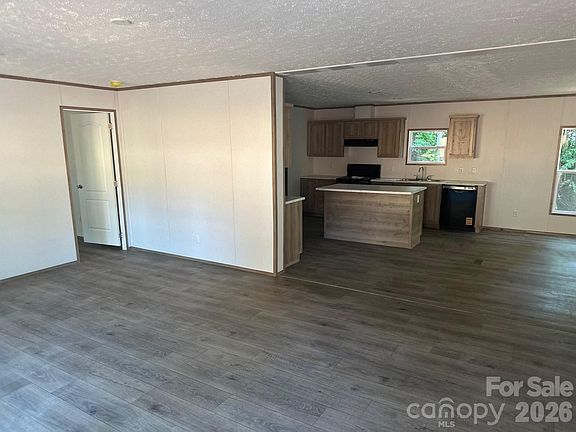 3rd image of 178 Clear Springs Rd